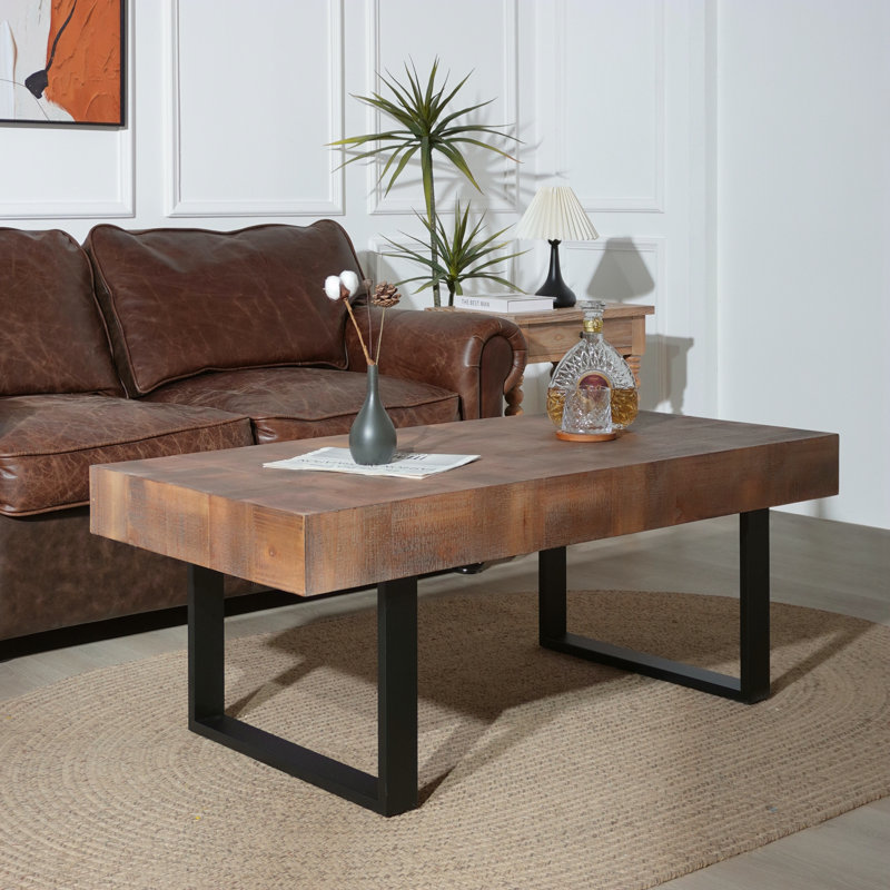 Table basse rustique en bois industriel