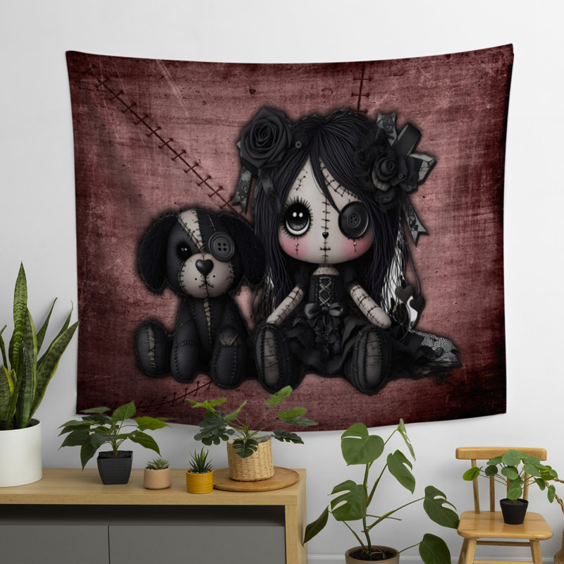 Tapisserie rouge Little Little Stitch Ups, H 60 po x l 80 po