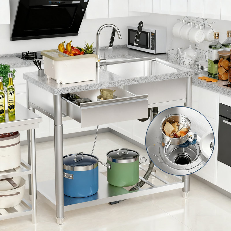 Station de lavabo d'extérieur en acier inoxydable, banc de travail autoportant argenté de 39 po - parfait pour la cour arrière / barbecue / camping, tablette de rangement + tiroir de gauche, fentes à couteaux, pieds réglables antidérapants, robinet à 360 °