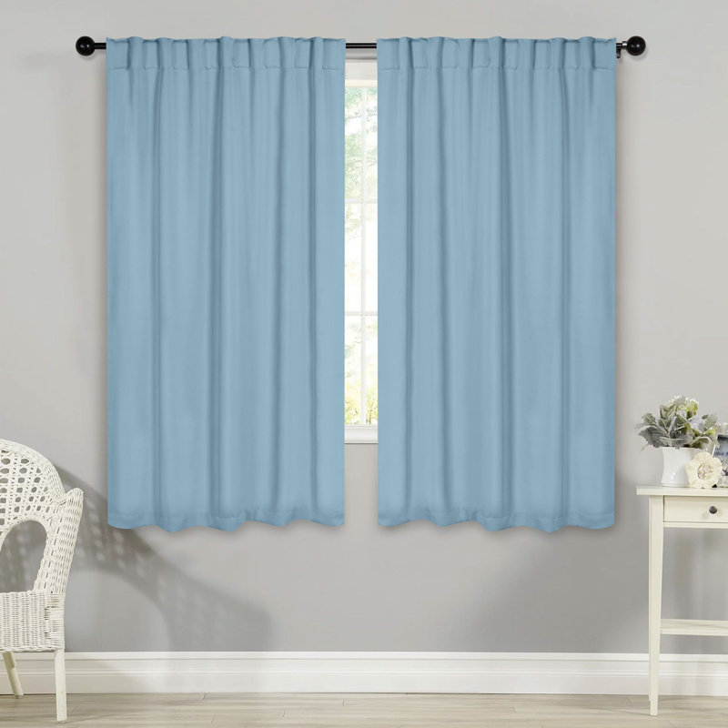 Rideaux obscurcissant et passe-tringle Levatt Classic, Bleu clair, L 52 po x L 72 po