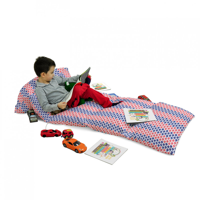 Housse de coussin poisson sur fond blanc, H 2 po x l 27 po x P 88 po