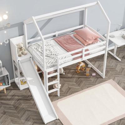Lit mezzanine en bois avec glissade et tablettes de rangement