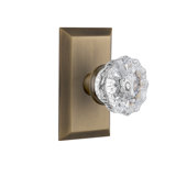 Studio Plate with Crystal Door Knob