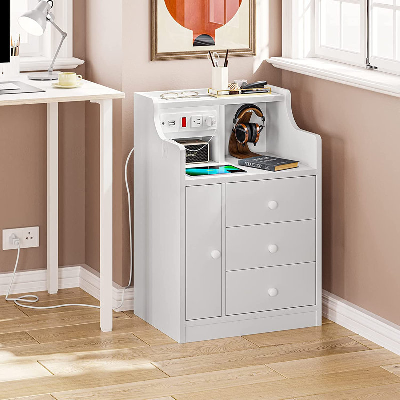 17.7'' W Nightstand, White
