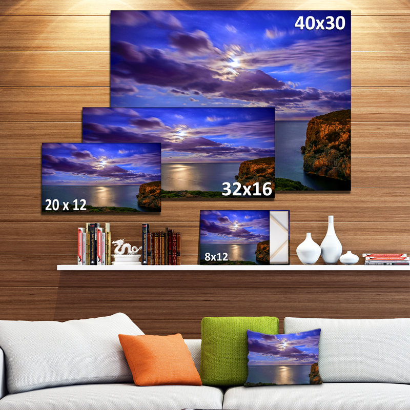 «Moon Reflecting in Blue Sea», reproduction de photo sur toile tendue encadrée, H 12 po x l 20 po x P 1 po, Toile tendue