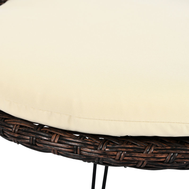 Chaise d'extérieur et table en verre: confortable pour se détendre 2 chaises simples et un plateau de table rond à l'épreuve des loisirs