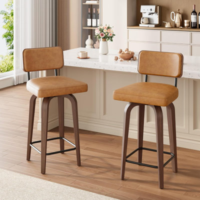 Ensemble de 2 tabourets de bar pivotants caramel, hauteur de comptoir 26 po, similicuir, pieds en noyer, design Mid-Century