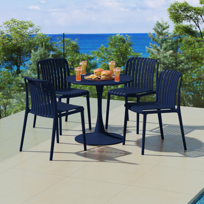Ensemble repas extérieur pour 4 personnes