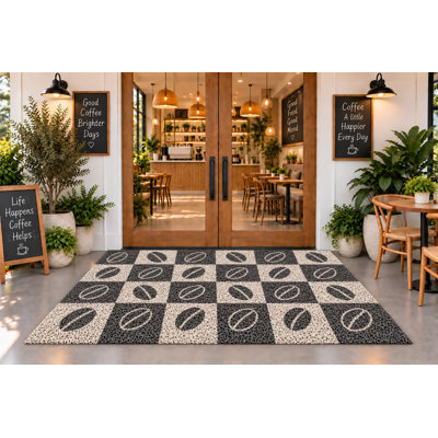 Tapis d'extérieur 152 x 213 cm, motif à damier avec icônes de grains de café, tapis bouclé en PVC imperméable, séchage rapide et résistant, idéal pour véranda, terrasse, balcon ou café.