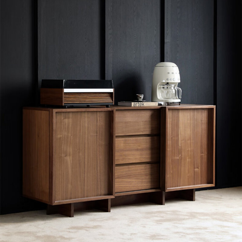 Buffet classique vieilli