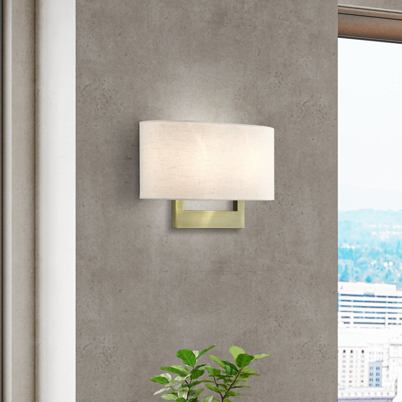 Applique murale en acier Rakhee, Laiton antique, Beige, H 9 po x l 13 po x P 3,95 po