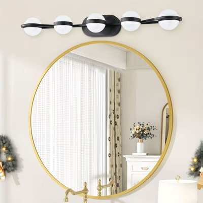 Applique murale moderne à 5 ampoules DEL, verre dépoli, abat-jour noir décoratif et élégant, idéale pour la salle d'eau.