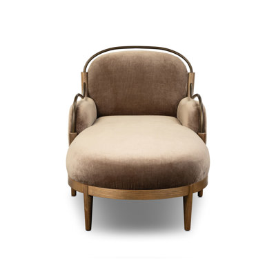 Demi Chaise