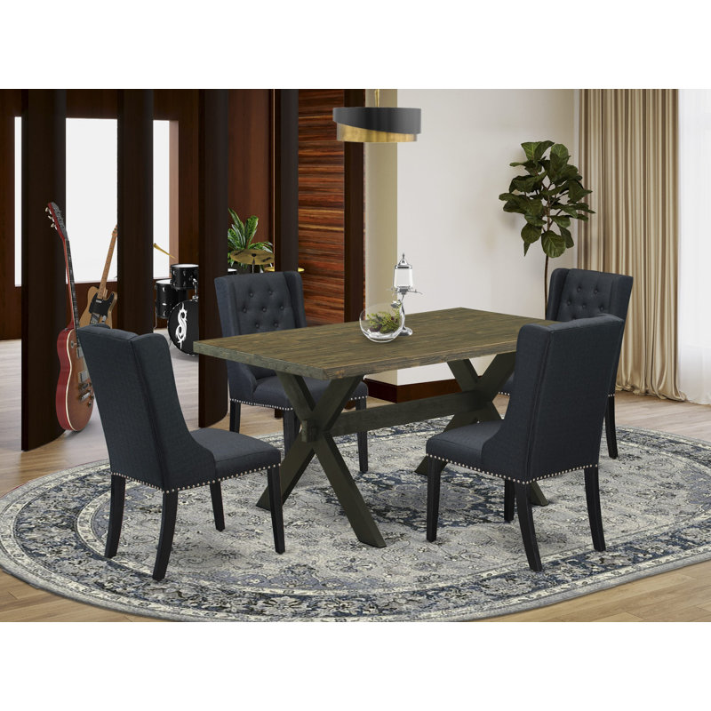 Ensemble de table de salle à manger 5 pièces comprenant une table de cuisine rectangulaire avec pieds en X et 4 chaises de salle à manger Parsons en tissu noir, noir brossé