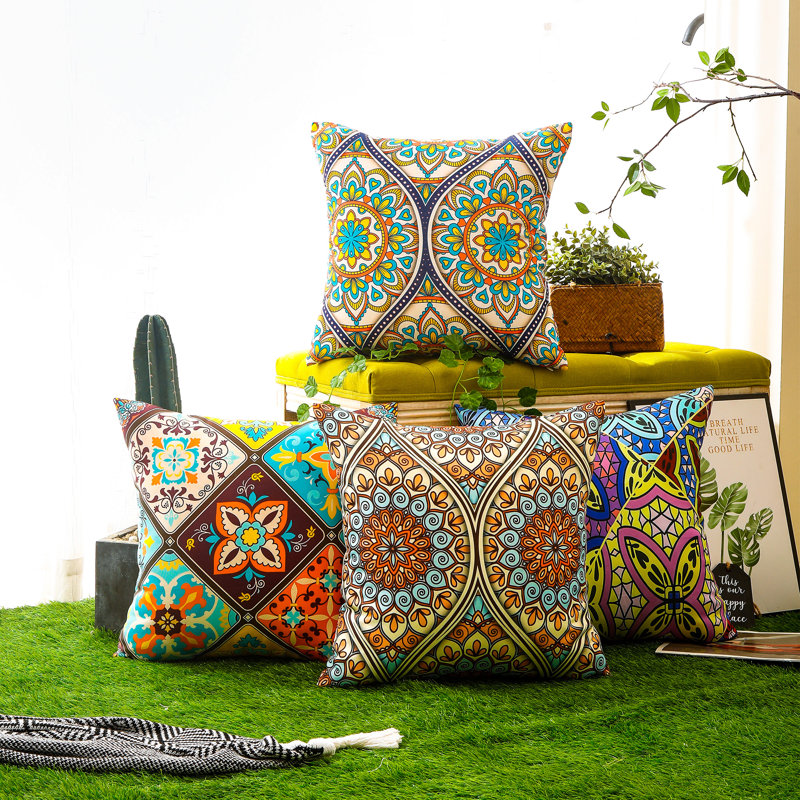 Indoor / Outdoor Floral Print Red Square Throw Pillow Cover