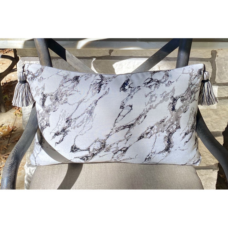 Lumbar Indoor/Outdoor Pillow Cover & Insert