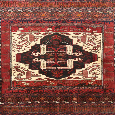 Tapis rouge à motif sud-ouest