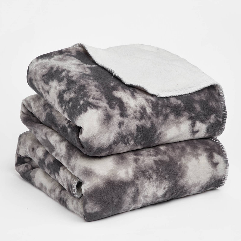Mukai Throw Blanket, Grey