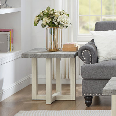 Table de bout contemporaine