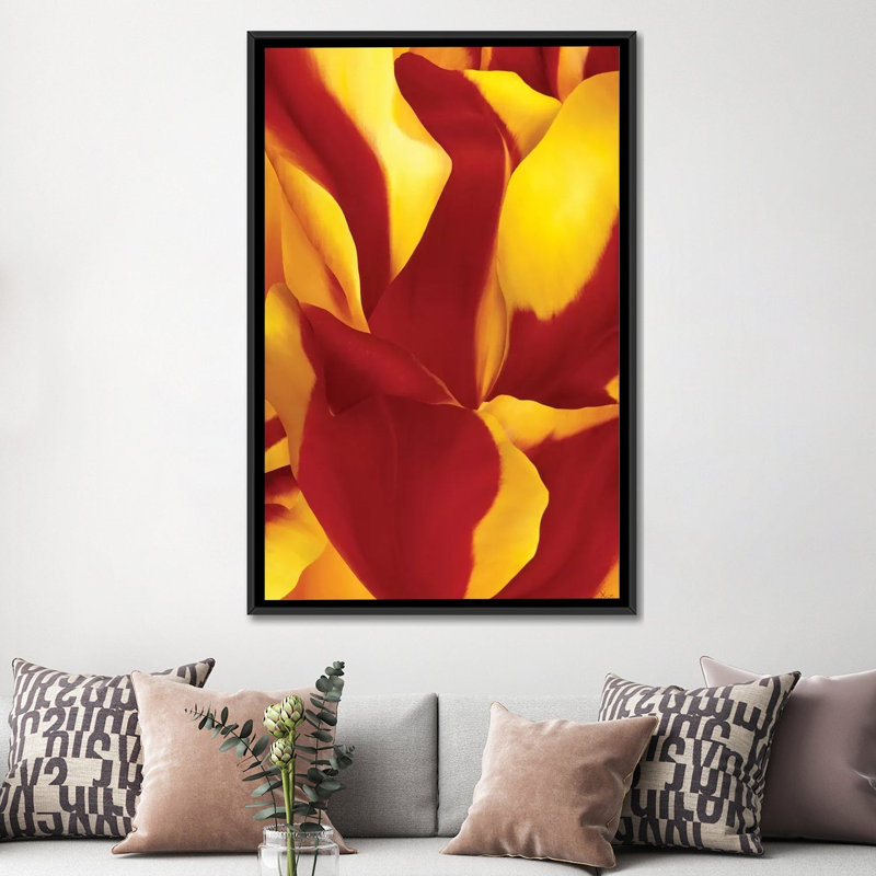 « magnifique fleur ii », reproduction d’impression sur toile, H 26 po x l 18 po x P 1,5 po, Toile avec cadre noir