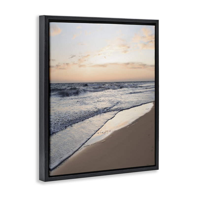 «Beach Tide at Sunset Floater», art mural sur toile par Natalie Carpentieri, Cadre flottant noir de jais, H 21 po x l 17 po