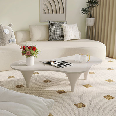 Table basse légère et luxueuse de style crème minimaliste