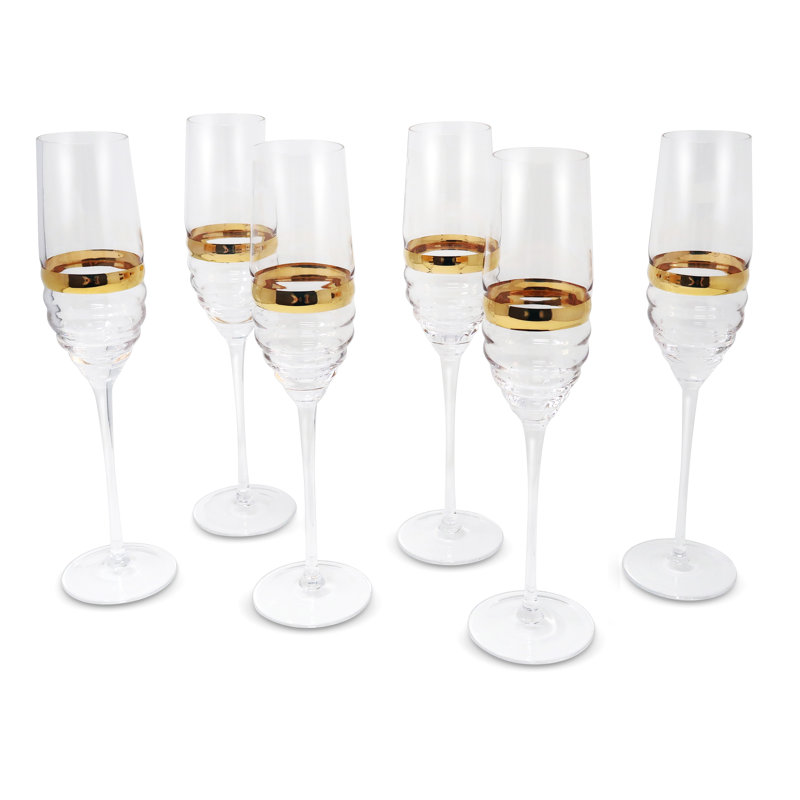 Verres à flûte à conception linéaire