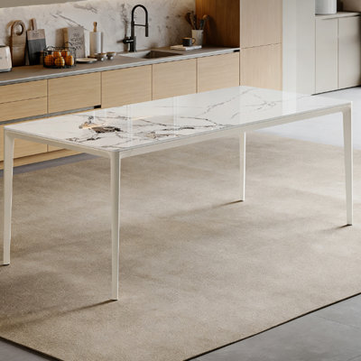 Plateau de table blanc en pierre frittée blanche avec aluminium
 Table de salle à manger pour la salle à manger / cuisine