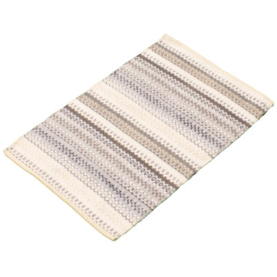 Ishee Wool Geometric Indoor Rug