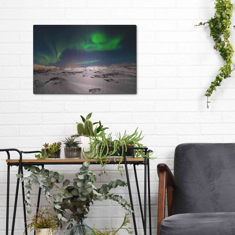 «Northern Lights On The Arctic Ocean Shore 2» par Luxe Portfolio, art mural en métal, H 12 po x l 16 po