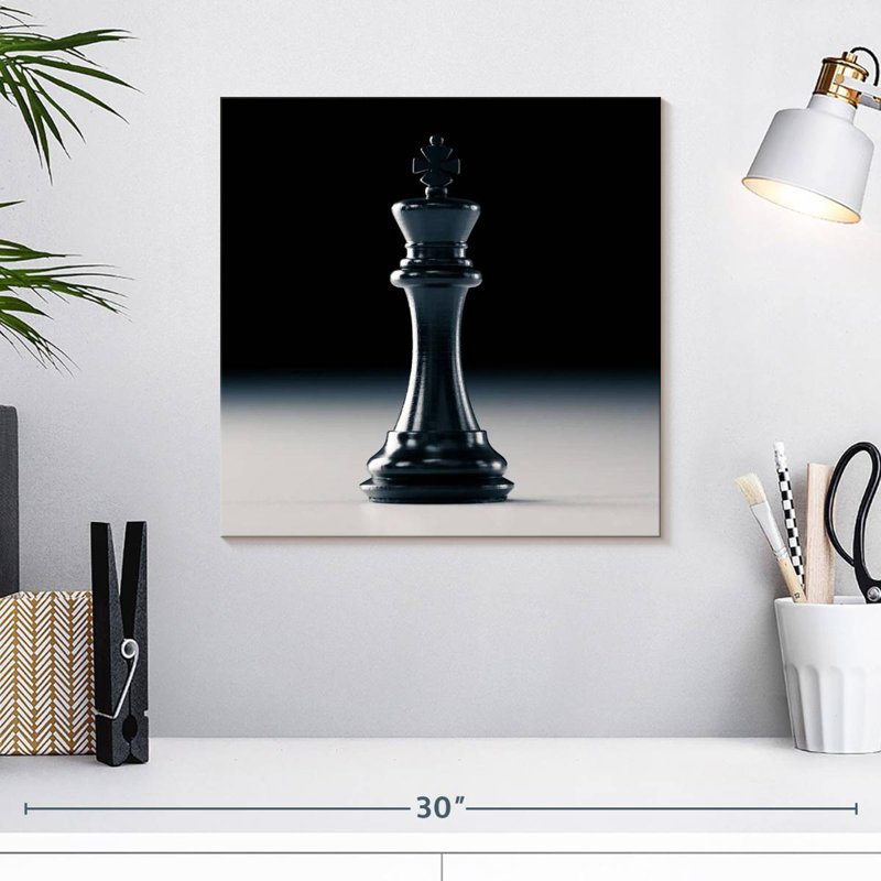Black Chess King, H 16 po x l 16 po
