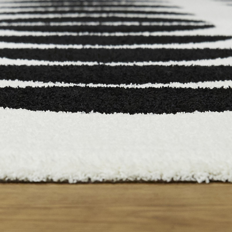 Goosby Geometric Indoor Rug, Rectangle 7'10" x 10'