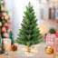 Ensemble de 2 arbres de Noël de table, petits arbres verts artificiels en PVC de 2 pi avec 68 pointes chacun, base en ciment en toile de jute, mini décorations des Fêtes pour bureau, table, bureau et décoration intérieure