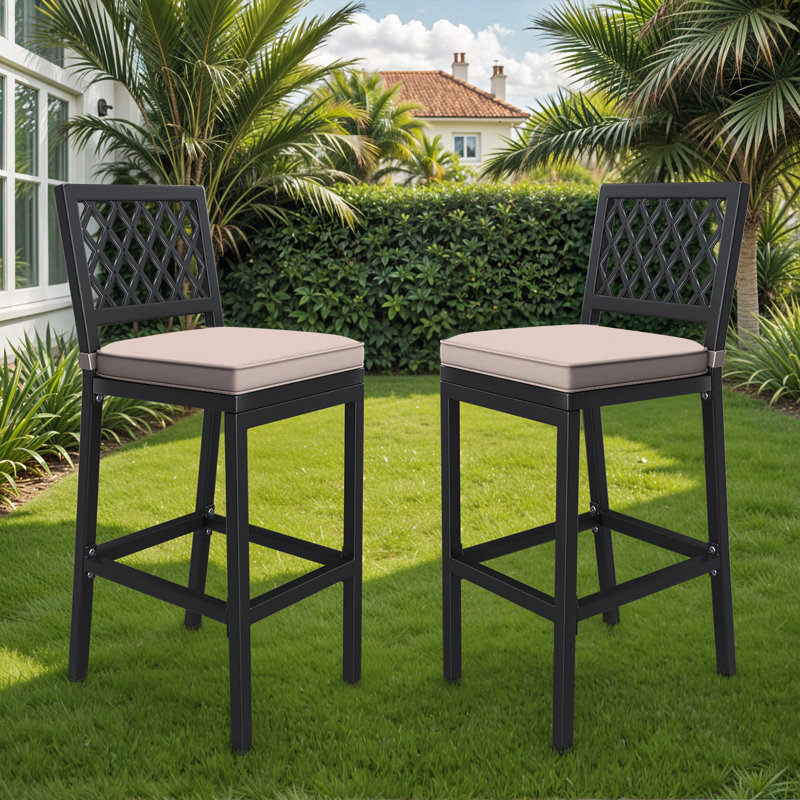 Tabouret de bar rembourré avec structure en métal Jakierra