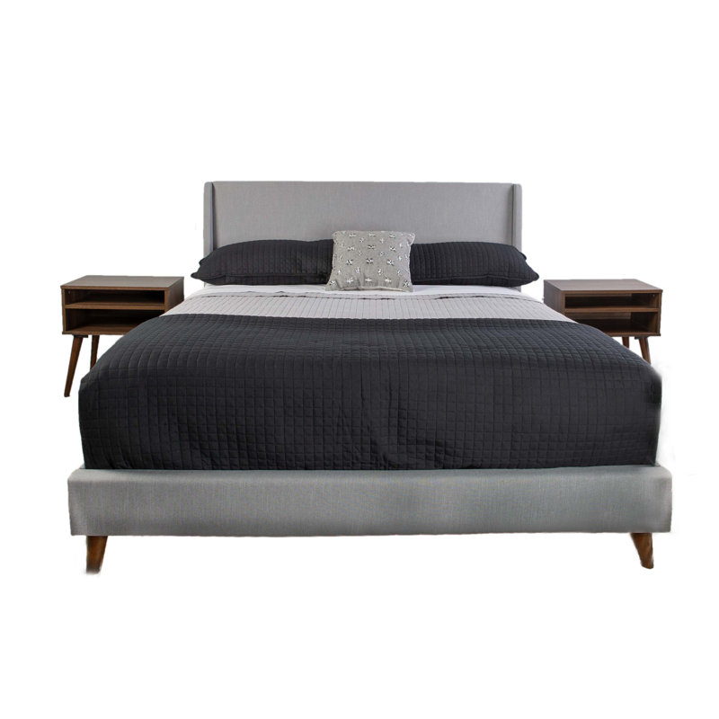 Lit tapissier avec 2 tables de chevet