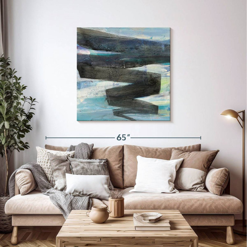 Avery Zag, 39" H x 39" W