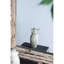 Le miroir mural de 30 po x 2 po x 39 po avec cadre en bois brun ajoute du style au décor de la pièce et reflète un miroir de cadre de 39 x 30 x 2 po, rehaussant l'effet visuel