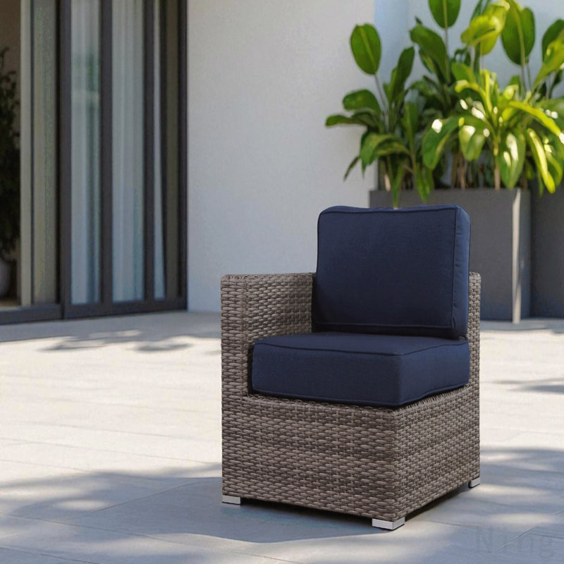Wicker R L Sectional