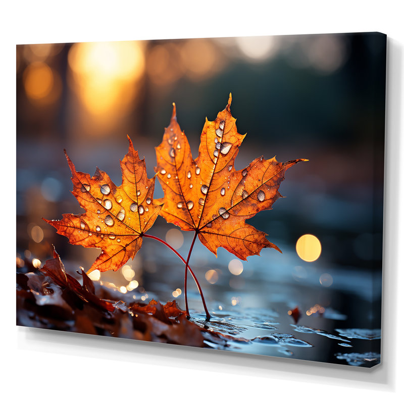 «Orange Autumn Maple Leaves III» - Art mural érable, Toile tendue, H 34 po x l 44 po x P 1,5 po