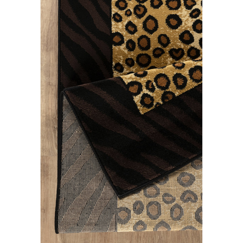 6.93 Lb Runner Rug, Animal Print, Beige And Black, Machine-Woven Polypropylene, Wild Lodge Style, Stain , Suitable For Under Furniture