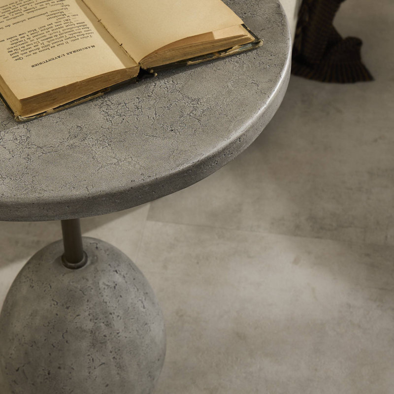 Table d'appoint ronde 18 po EMENS
