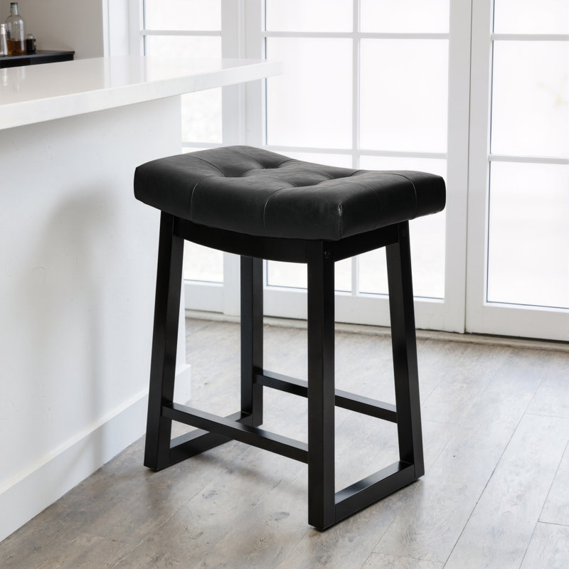 Tabouret de bar 24 po à hauteur de comptoir avec structure en bois massif, noir simili cuir / Noir