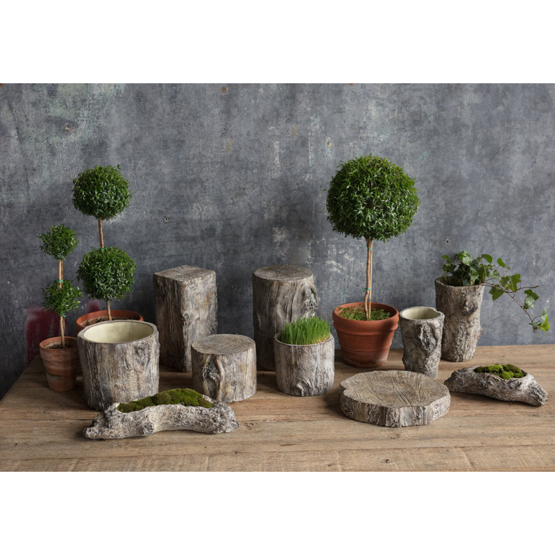 Piédestal rond en faux bois