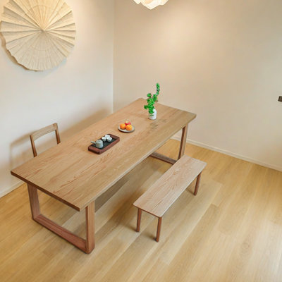 Table de salle à manger en bois massif