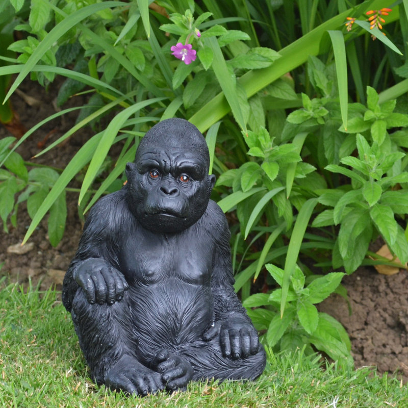 Thistletown Gorilla Plastic Garden Statue