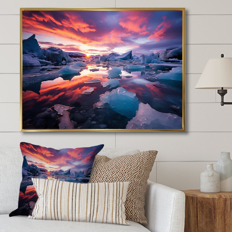«Ambriehl Glacier Landscape Sunset II», reproduction, H 16 po x l 32 po, Cadre flottant doré