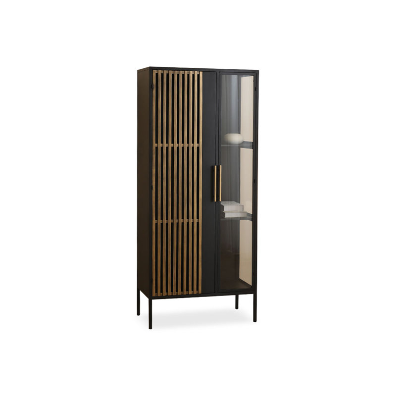 Vitrines en fer noir