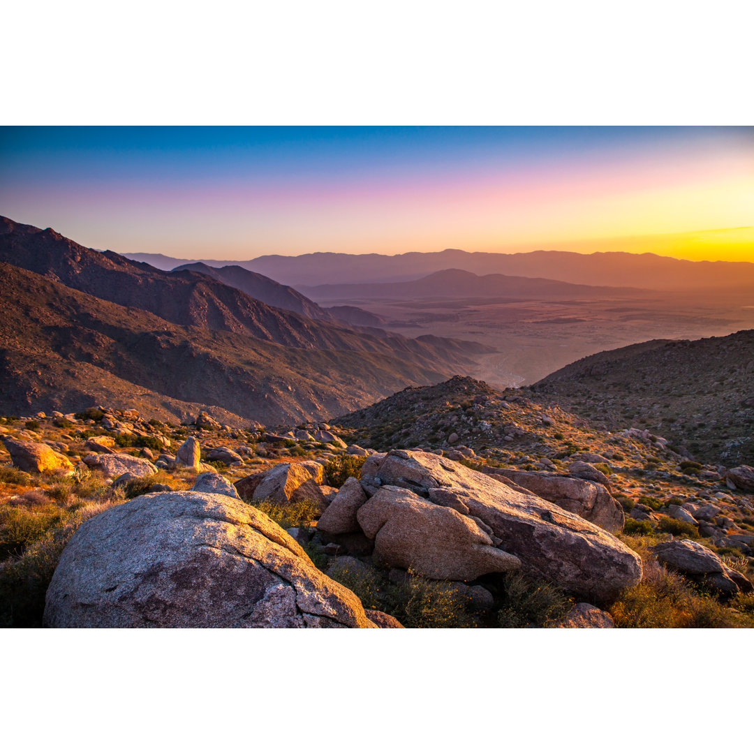 Borrego Valley bei Sonnenaufgang von Gary Kavanagh - Leinwandbild