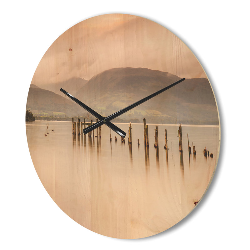Horloge murale Loch Lomond, Moyen