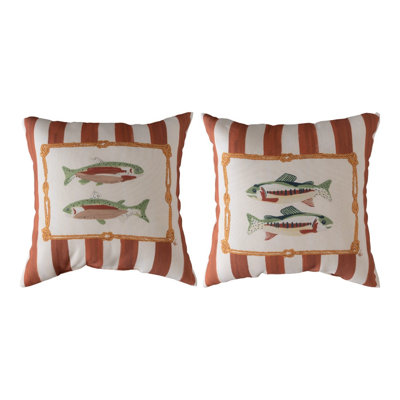 Coussin décoratif brun Gone Fishing 18 po x 18 po